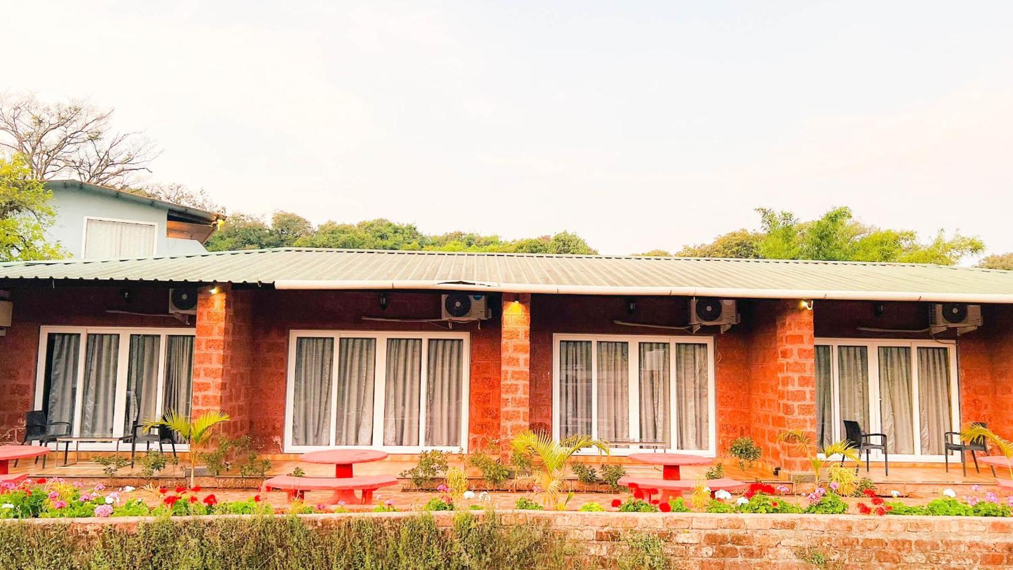 Mahābaleshwar Shardul Heritage The Resort מראה חיצוני תמונה